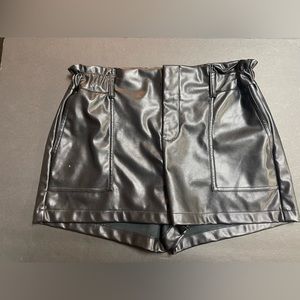 Leather high‎ waisted shorts size large